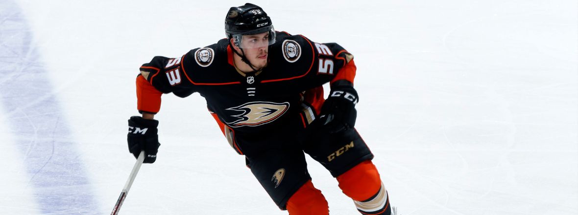 Ducks' Max Comtois 'in a rut' and out of the lineup – Orange
