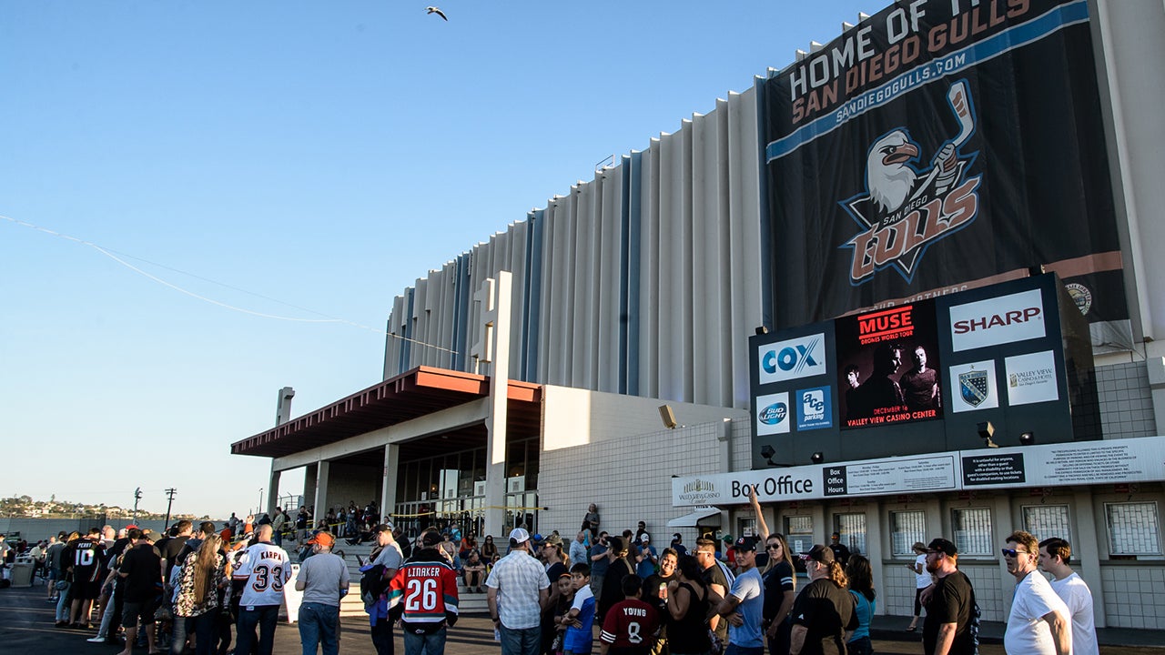 SDGulls_VVCC_Game1-2.jpg