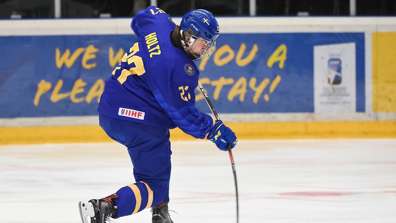 Sweden hopes draft eligible Lucas Raymond can help WJC offence