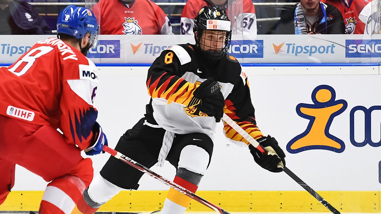 Hockey Team Pictures - by Edgy Sport Images - Cool, Awesome, Different!